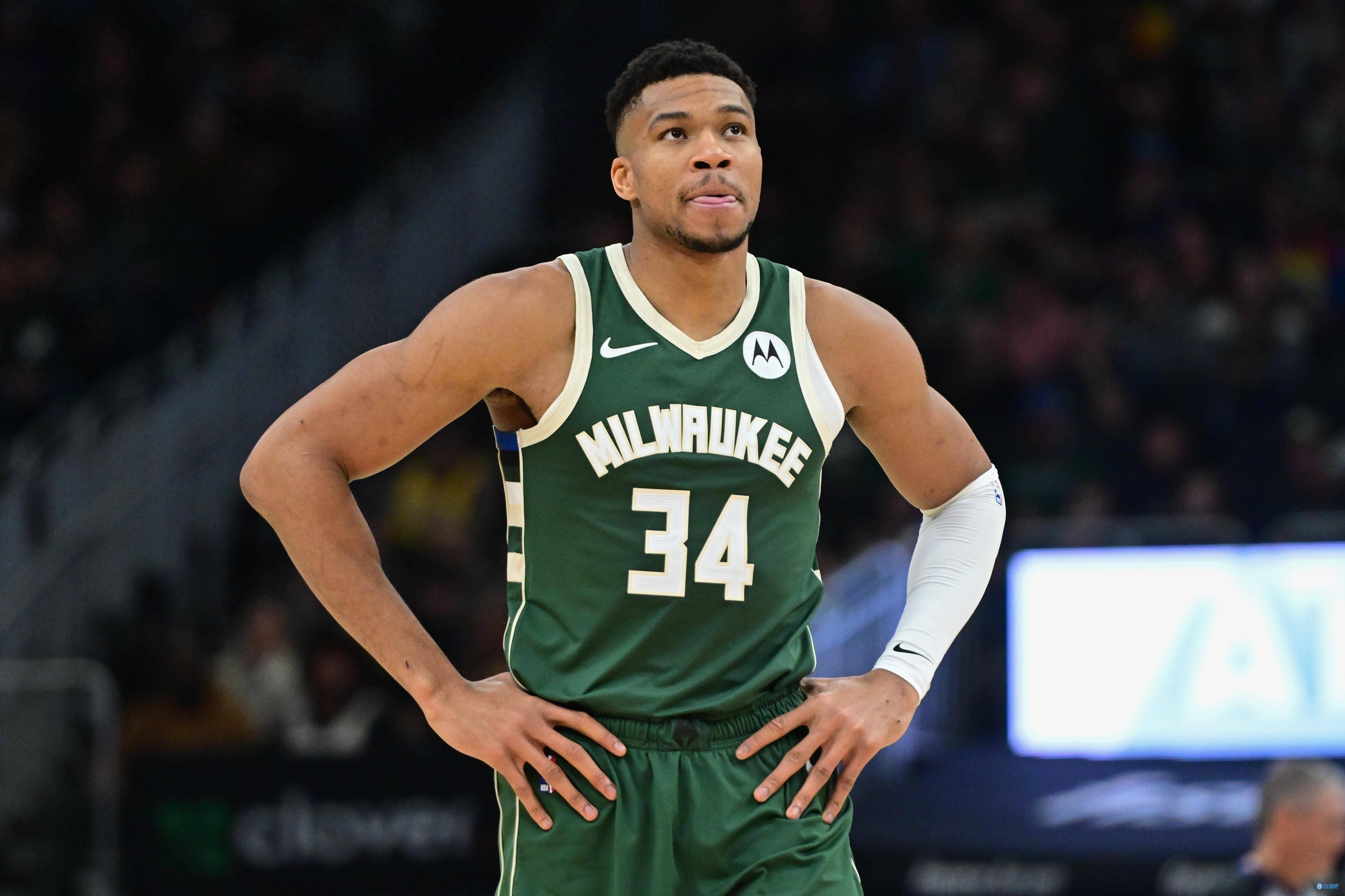 包含开云体育：NBA联盟公布新赛季最佳防守球员候选名单：字母哥在列的词条